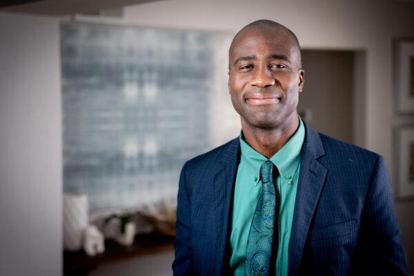 Every Additional 4 Years in Age, Risk of Dying Per COVID-19 Injection Doubles | USNN World News Florida Surgeon General Dr. Joseph Ladapo in Tampa, Fla., on Oct. 15, 2022. (York Du/The Epoch Times)