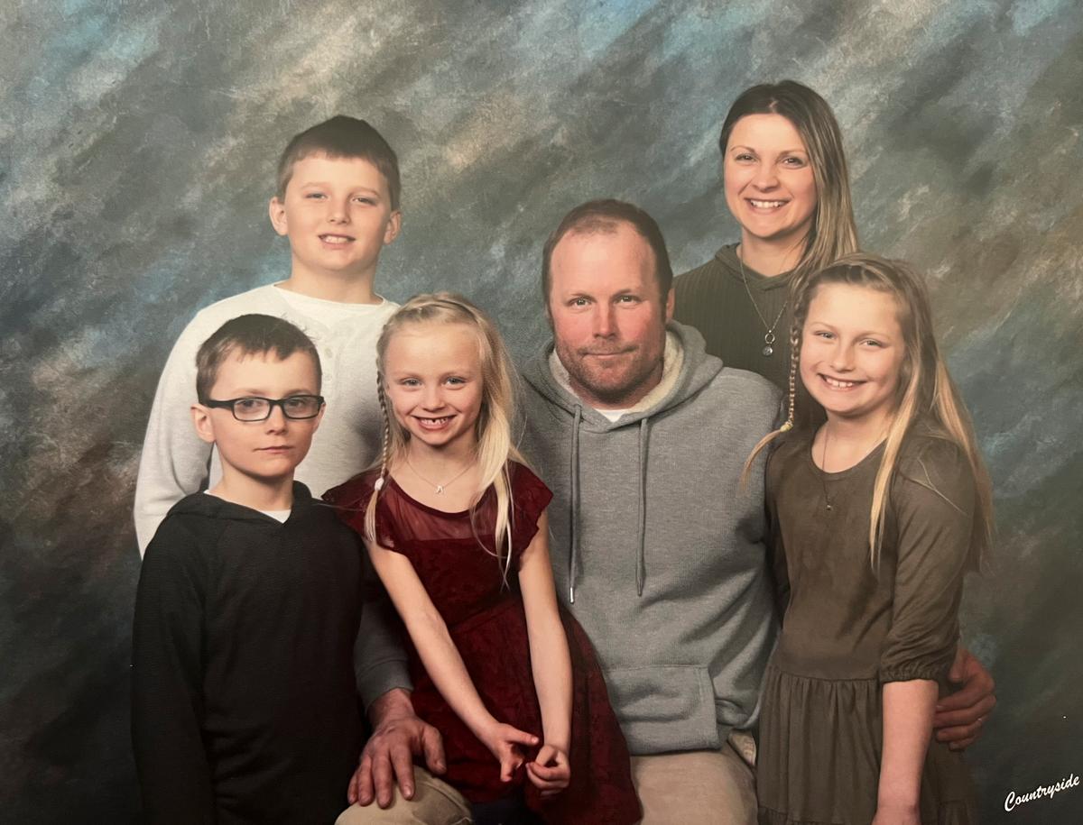 The Bergner family: Caleb (L) with his parents, Jill and Jason, brother Wyatt, and sisters, Ava (C) and Grace. (Courtesy of Jill Bergner)