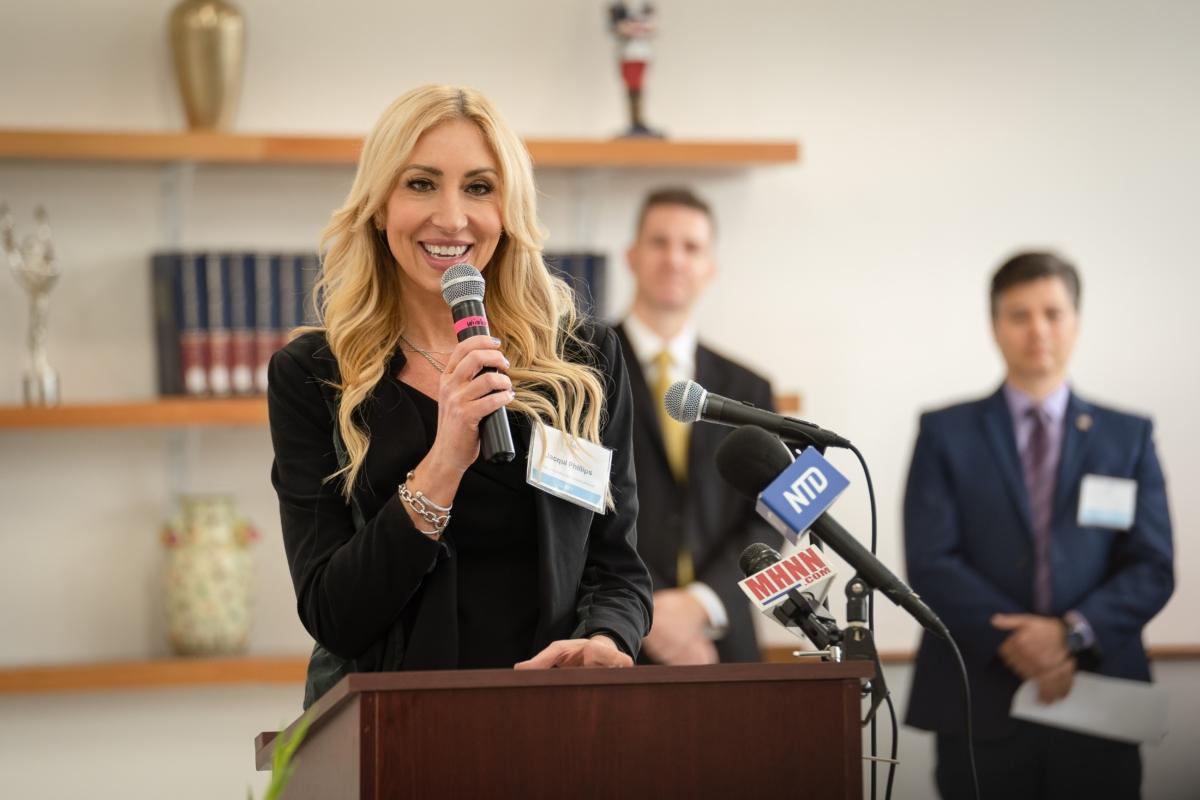 Actress and author Jacqui Phillips at Gan Jing Worlds opening ceremony of its first headquarters building, dubbed "MT0" or "Middletown Zero," in Middletown, N.Y., on June 22, 2023. (Samira Bouaou/The Epoch Times)