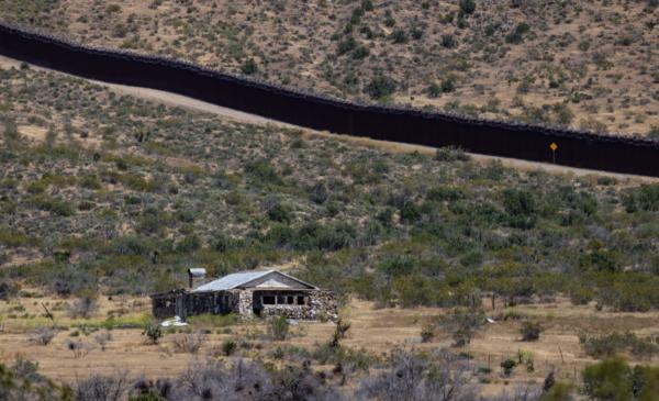 A border wall area outside of Yuma, Arizona, on May 18, 2023. (John Fredricks/The Epoch Times)