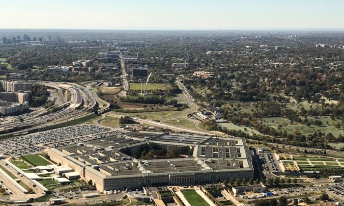 Una vista aérea del Pentágono en Arlington, Virginia, el 28 de octubre de 2019. (Charlotte Cuthbertson/The Epoch Times)