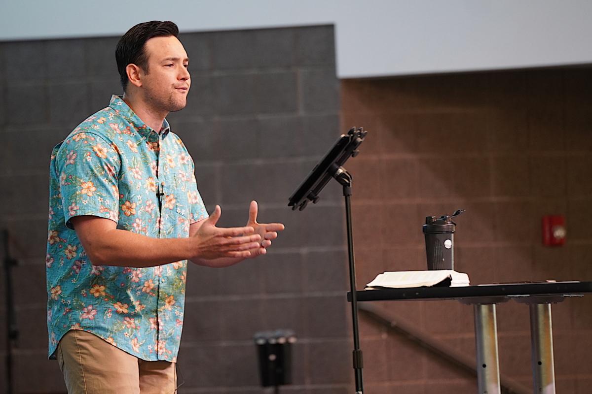 Pastor Van Michael Komatsu delivers a sermon on the destructiveness of the Maui wildfires at Kihei Baptist Church on Aug. 13, 2023. (Allan Stein/The Epoch Times)
