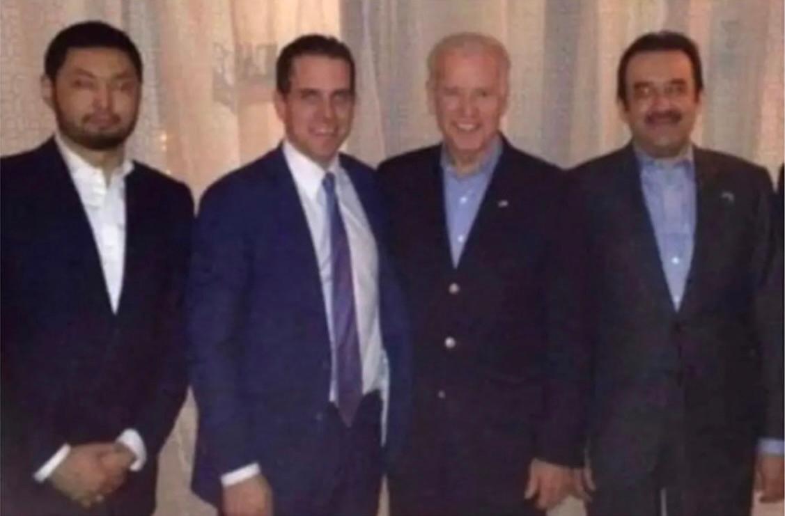 (L–R) Kenes Rakishev, Hunter Biden, Vice President Joe Biden, and Kazakhstani Prime Minister Karim Massimov pose for a photo after a dinner at the Cafe Milano in Washington during the spring of 2014. (Courtesy of the House Oversight and Accountability Committee)