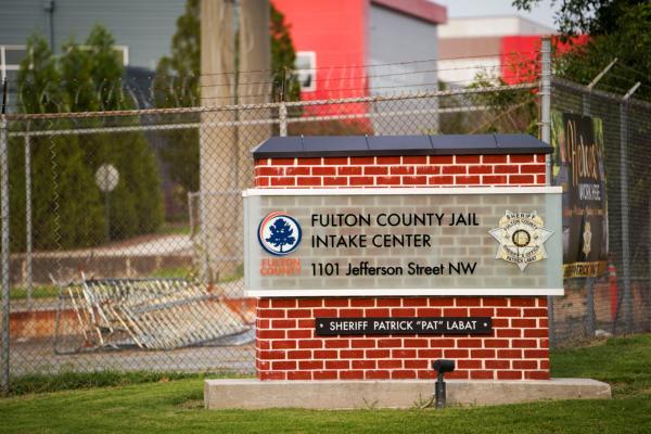 Fulton County Jail ahead of former President Donald Trump's surrender over the 2020 election case in Atlanta, Ga., on Aug. 22, 2023 (Madalina Vasiliu/The Epoch Times)