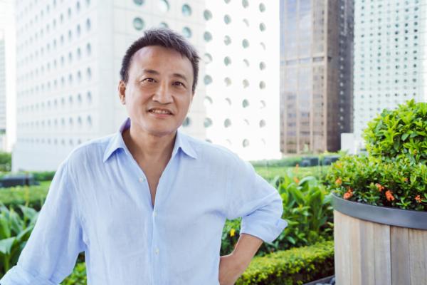 Veteran banker Victor Ng Ming Tak (TM Chan/The Epoch Times)