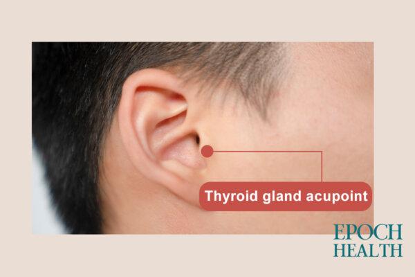 Regularly massaging the thyroid gland acupoint can improve both hyperthyroidism and hypothyroidism. (The Epoch Times)