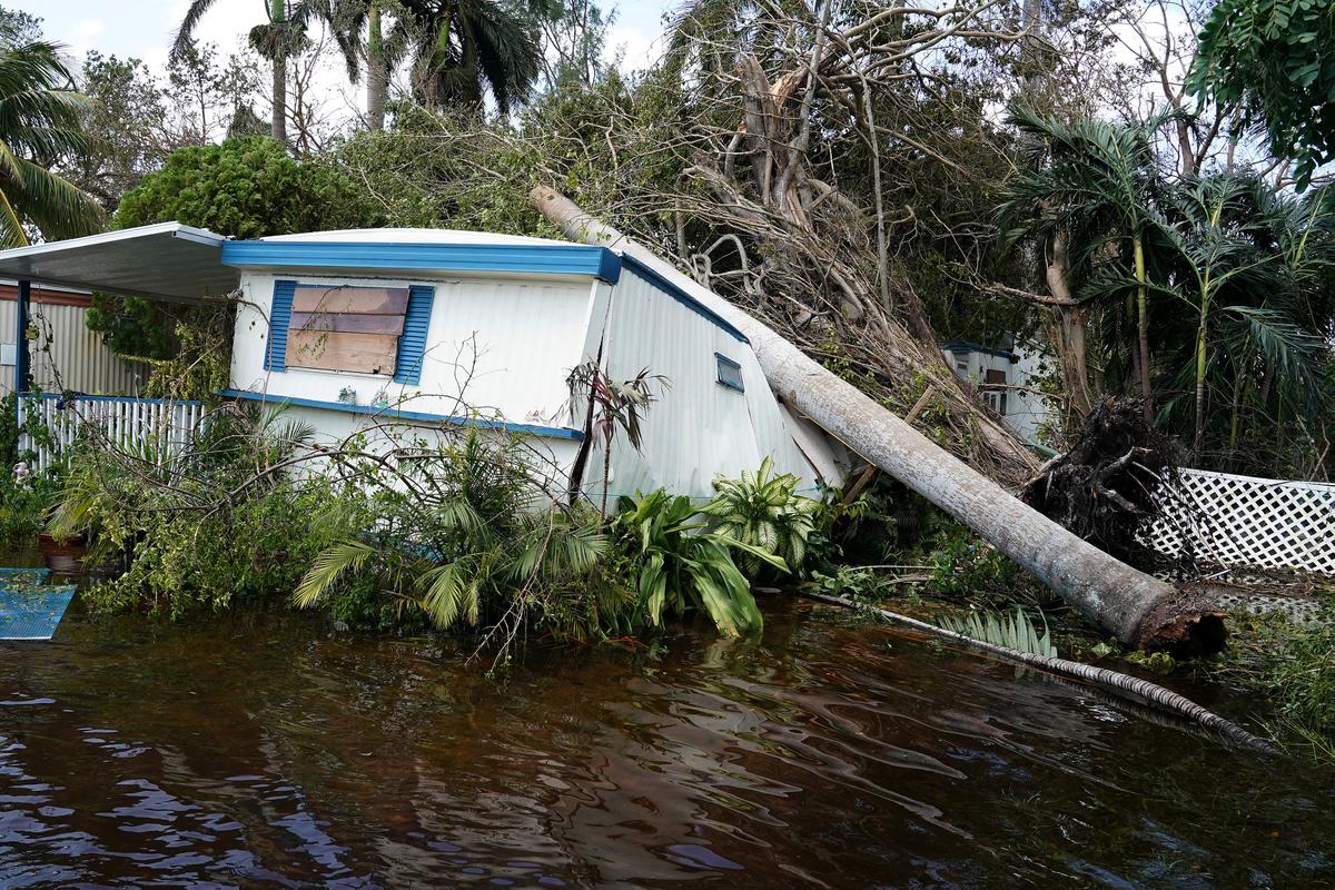 A trailer in a trailer park is pictured following Hurricane Irma in Key Biscayne, Florida on Sept. 11, 2017. (REUTERS/Carlo Allegri)