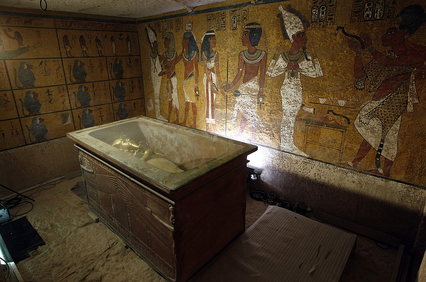 Researchers Tomb Of King Tutankhamuns Wife May Have Been Discovered