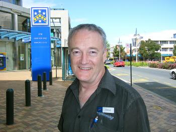 Steve Barnett�Hamilton, New Zealand Steve Barnett�Hamilton, New Zealand
