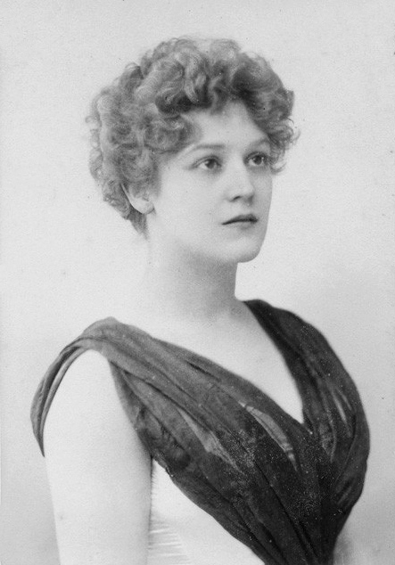 Dorothy Dene, actress and artist model, born Ada Alice Pullan. (Wikimedia Commons)
