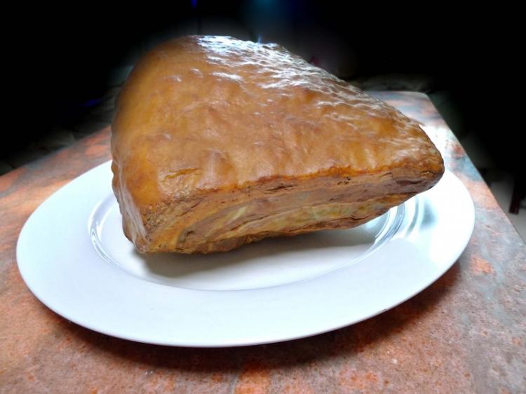 This piece of 'roasted pork' is a naturally formed gemstone. (The Epoch Times)