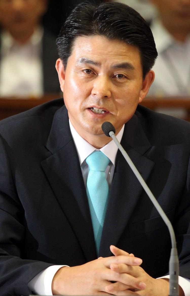 South Korean prime minister-designate, Kim Tae-Ho, speaks during his confirmation hearing at parliament in Seoul on August 24.  (Kim Kyung-JE/Getty Images)