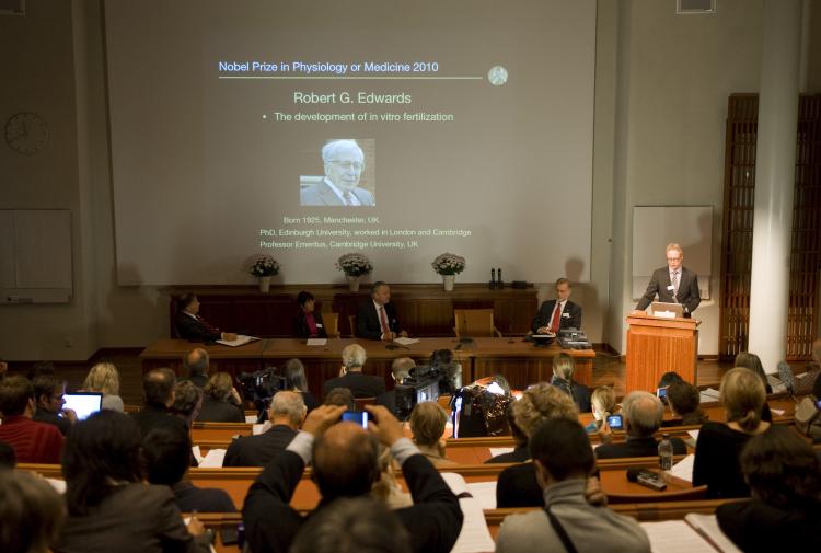 The Nobel Assembly at Karolinska Institute announces on Oct. 4 in Stockholm that Robert Edwards of Britain won the Nobel Medicine Prize for the development of in-vitro fertilization (IVF). (Jonathan Nackstrand/AFP/Getty Images)
