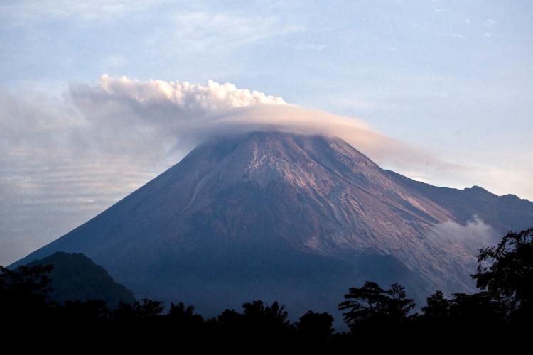 The Mount Merapi Volcano in Sleman, on October 27, near Yogyakarta, Indonesia. One of Indonesia's most active volcanoes spewed out clouds of ash and jets of searing gas on Wednesday in an eruption that has killed at least 25 people and injured 14. (Ulet Ifansasti/Getty Images )