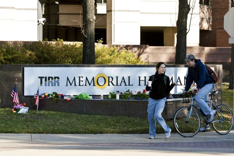 Rep. Gabrielle Giffords (D-AZ) is being held at the the ICU at Texas Institute of Rehabilitation and Research Memorial Hermann Hospital, pictured above.  (Eric Kayne/Getty Images)