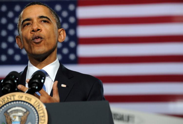 US President Barack Obama speaks to employees of AT&T, PepsiCo, UPS and Verizon in Landover, Maryland. (Jewel Samad/AFP/Getty Images)