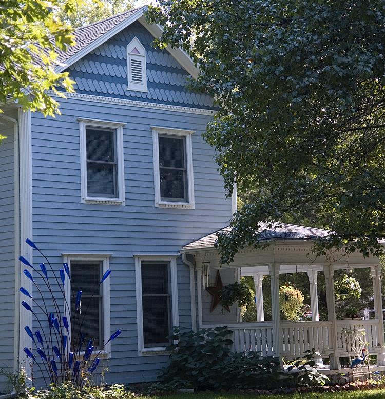 A classic Victorian home. (Cat Rooney/The Epoch Times)