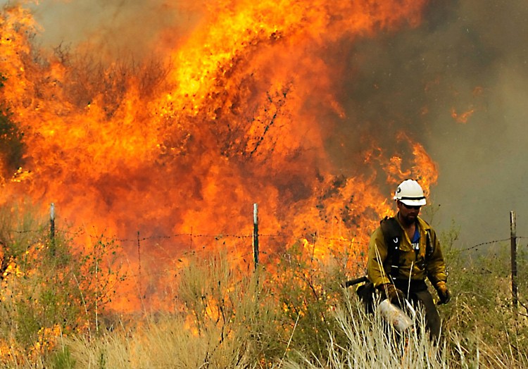 NUTRIOSO, AZ - JUNE 10: The fire has so far consumed over 400,000 acres of land and destroyed 29 homes. (Photo by Kevork Djansezian/Getty Images)