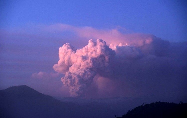 A cloud of ashes billows from the Puyehue volcano near Osorno, 870 km south of Santiago, on June 20, 2011. (Martin Bernetti/AFP/Getty Images)