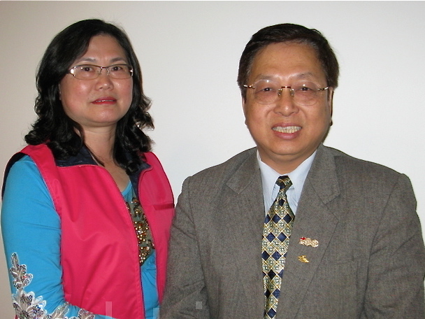 Taoyuan County Councilor Li Li-Chu (L) and County Political Consultant Peng Wu-Kun