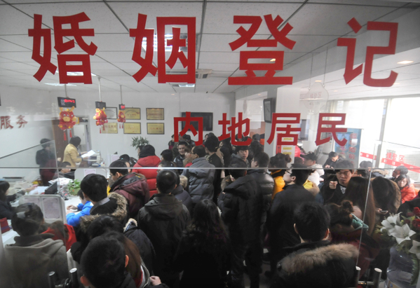 A Chinese marriage bureau was crowded with 