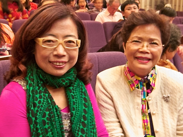 Hsu Hui-Mei (R) and Lai Man-Chi (L)