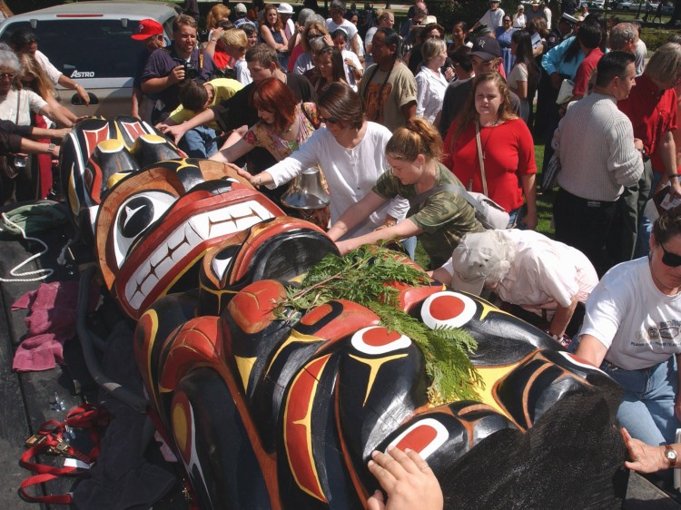 A totem pole, carved from Western Red Cedar, will be placed in Arrow Park in New York and  is dedicated to those who perished in the World Trade Center attacks. (Greg Wahl-Stephens/Getty Images)