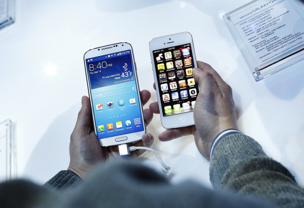 Samsung Debuts The New Galaxy S IV 2