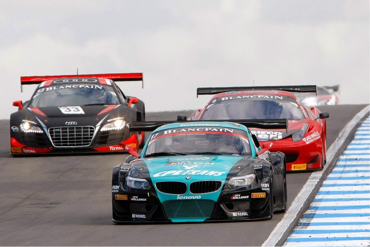 No. 17 Vita4one BMW leads the No. 33 WRT Audi and the No. 4 AF Corse Ferrari during the final FIA GT1 race at Donongton, England on Sept 30. All three teams plan to join the new GT World Series. (GT1world.com)