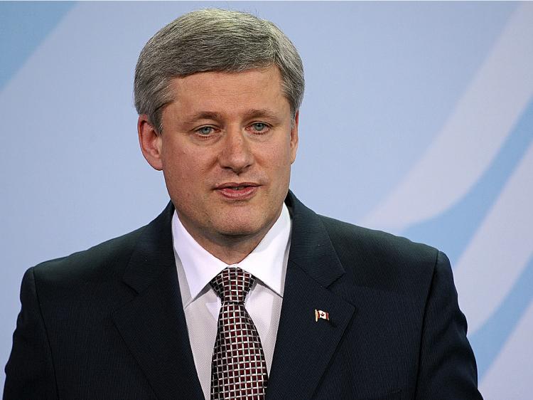Canadian Prime Minister Stephen Harper will raise the Chinese regime's ongoing human rights violations when he meets with Chinese leader Hu Jintao later this week. (Michael Gottschalk/AFP/Getty Images)