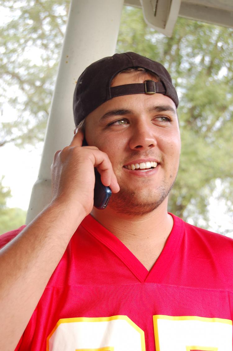 Talking on cell phones will soon be illegal while driving in New Zealand.  (The Epoch Times)