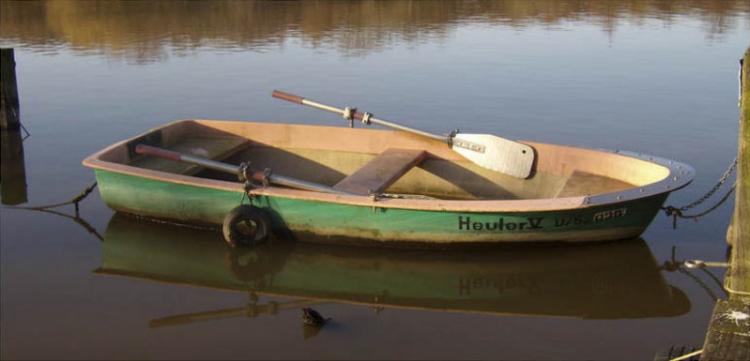 The lesson to this ancient Chinese story is: don't take anything out of a boat that does not belong to you. (Bredehorn Jens/Pixelio)