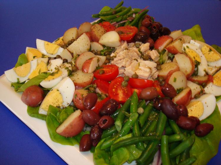 The flavours of Southern France are captured in this wonderful summer salad. (SANDRA SHIELDS/THE EPOCH TIMES)