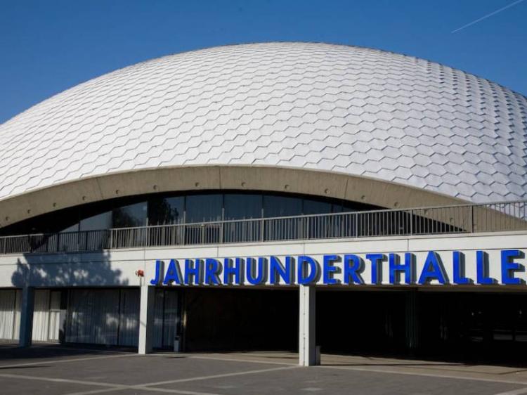 The Jahrhunderthalle in Frankfurt, venue for the Shen Yun Performing Arts' performance on Saturday, Feb. 26, 2011. (Matthias Kehrrei/The Epoch Times)