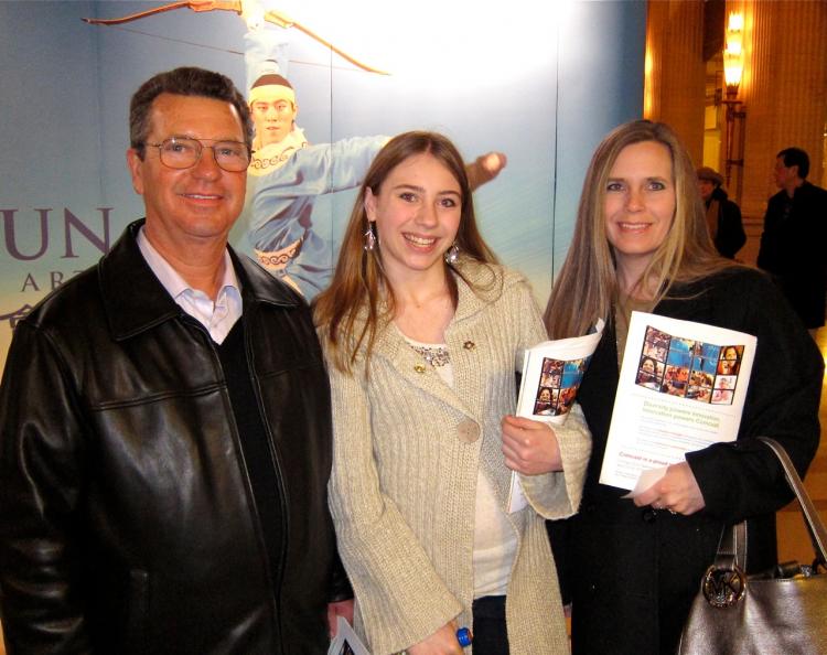 College Professor Mary Tarling saw Shen Yun Performing Arts' New York Company at the Civic Opera House, on April 22, with her father and daughter. (Maureen Zebian/The Epoch Times)