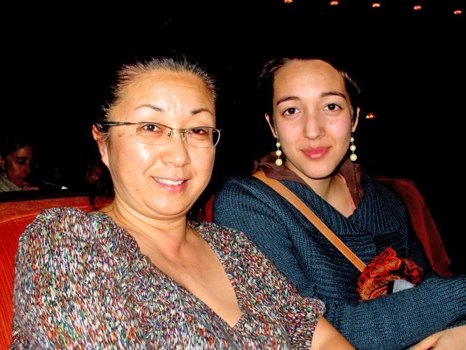 Sasha Lee and her daughter Zoe at Shen Yun