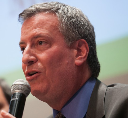 Bill de Blasio, public advocate, one of the leading candidates for New York City mayor, outlining some of his views on education in New York on Nov. 19, 2012. (Benjamin Chasteen/The Epoch Times)