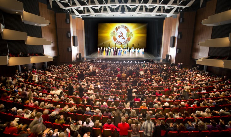 20130106 Evan Ning Shen Yun Montreal