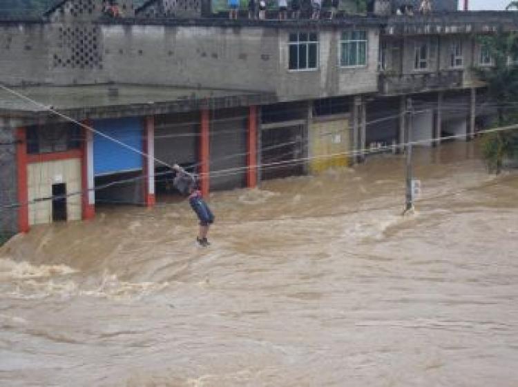 Chongqing City experiences the worst torrential rain of the year on July 9. (The Epoch Times photo archive)