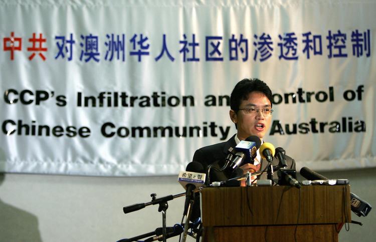 Former Chinese diplomat Chen Yonglin, at a press conference in Sydney, after being granted a protection visa, warned of the Chinese communist agenda to influence Australians. (Greg Wood/AFP/Getty Images)