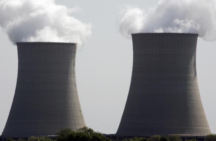 HOW GREEN IS IT? A nuclear power plant in Byron, Illinois. Scientists are questioning nuclear power's environmental impact. (Jeff Haynes/Getty Images)