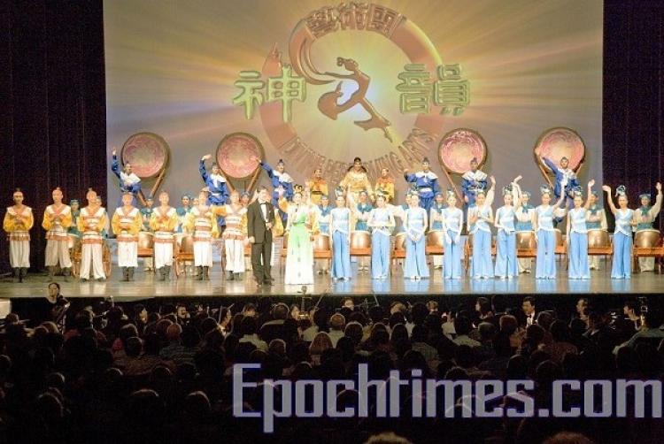 The debut of the Chinese Spectacular in New Brunswick, New Jersey. (The Epoch Times)