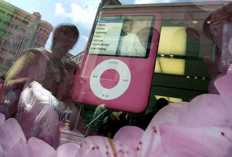 iTunes download site has been blocked in China. (Justin Sullivan/Getty Images)