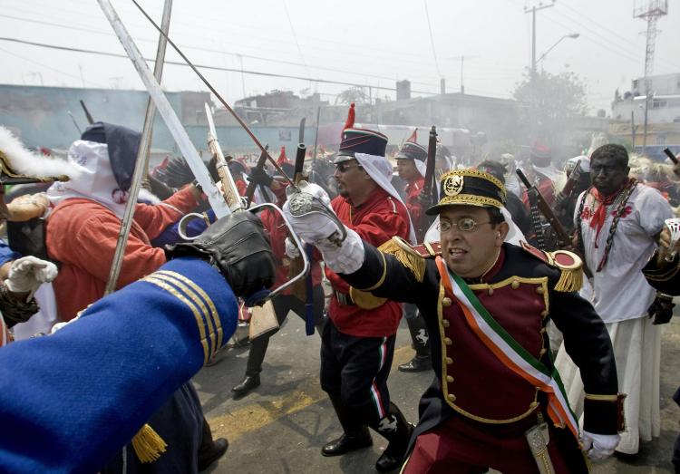Cinco De Mayo, the real story: A group of actors reenact the 1862 Battle of Puebla to commemorate their victory over the French Army, in Mexico City on May 5, 2008. (Alfredo Estrella/Getty Images)