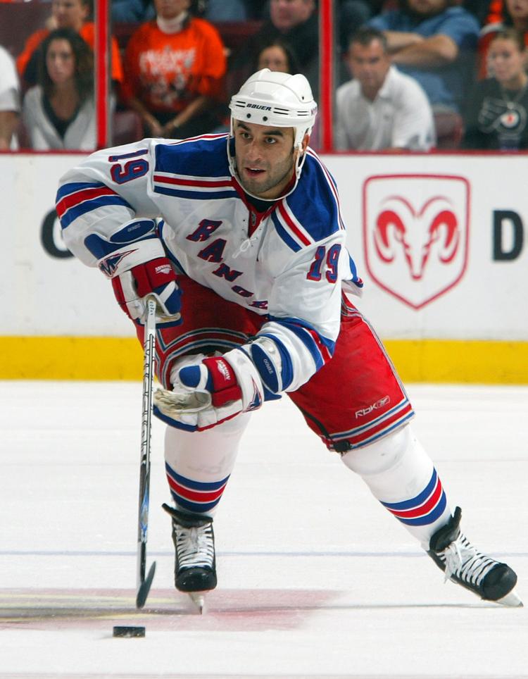 FORMER DEVIL: Scott Gomez will face his former team, the New Jersey Devils, on Monday. (Jim McIsaac/Getty Images)