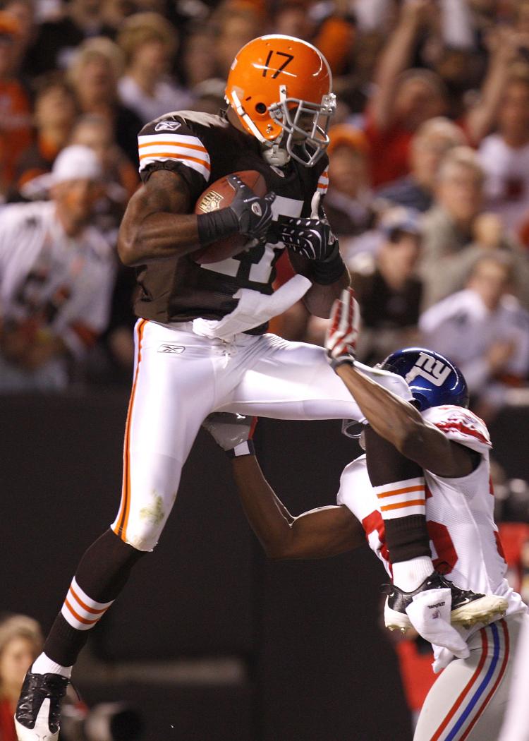 UP HIGH: Braylon Edwards of the Cleveland Browns caught five catches for 154 yards against the Giants secondary on Monday night. (Gregory Shamus/Getty Images)