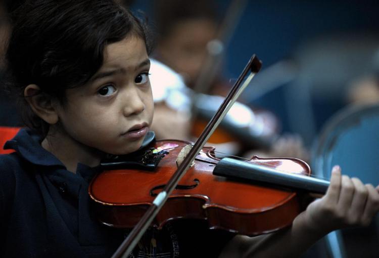 A new proposal in Ontario would allow tax credits for non-sports children's activities such as music, dance, and crafts lessons.  (Juan Barreto/AFP/Getty Images)