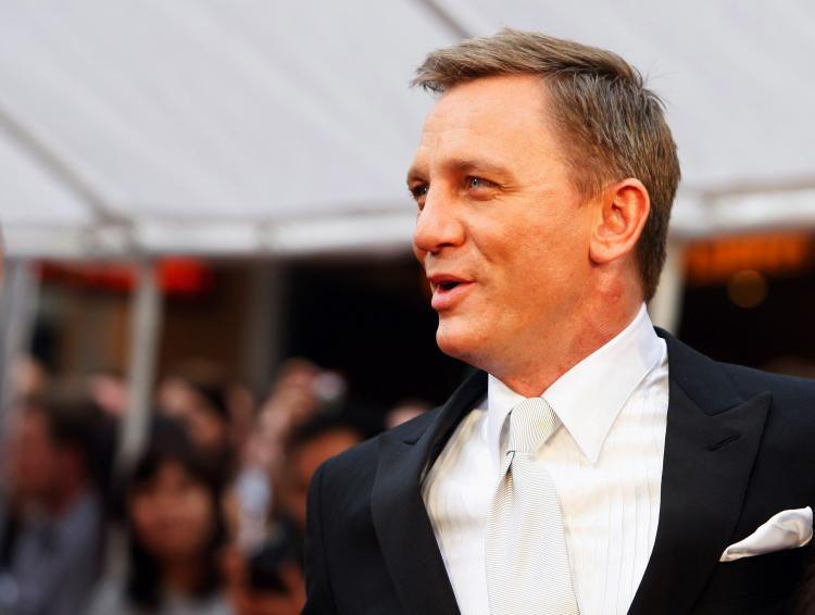 Actor Daniel Craig arrives for the Australian premiere of 'Quantum of Solace' at the Hoyts Cinema in Sydney. (Gaye Gerard/Getty Images)