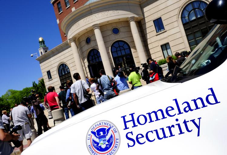 A Federal Homeland Security car sits in front of the White Plains Federal Court in White Plains, New York. Four men were arrested Wednesday night in what was a plot to bomb a synagogue and Jewish center in the Bronx borough of New York City. (Stephen Chernin/Getty Images)