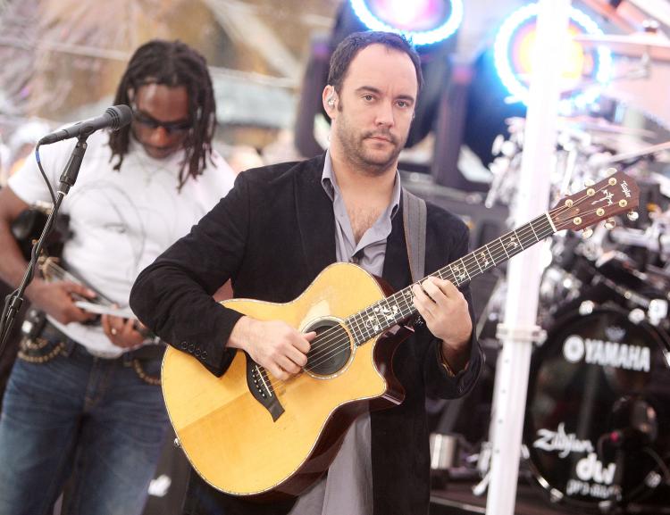 Singer/musician Dave Matthews performs on NBC's 'Today' at Rockefeller Center on June 5, 2009 in New York, New York. (Stephen Lovekin/Getty Images)